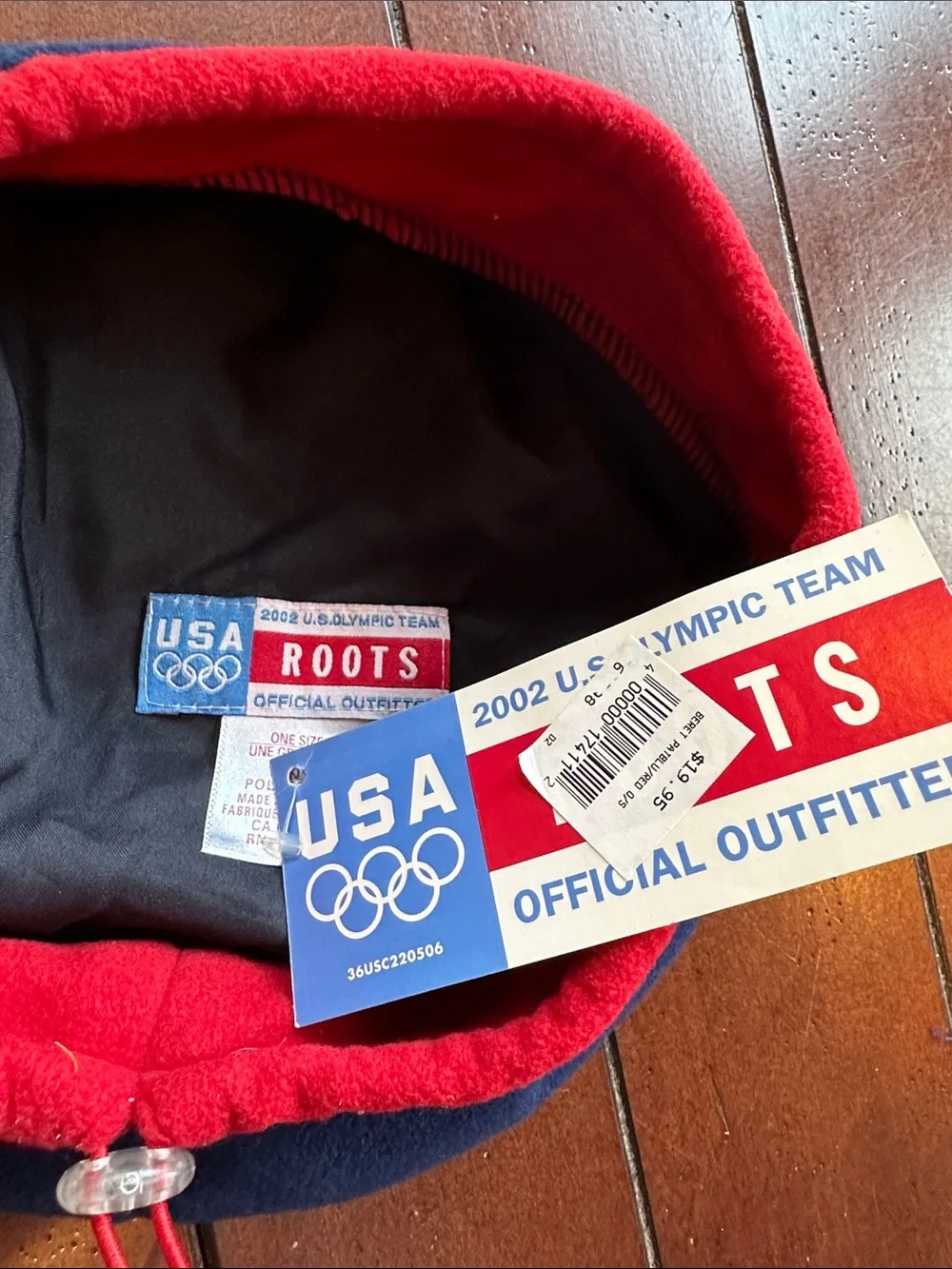 NWT ROOTS 2002 Official US Olympic Team Beret Hat. Unisex.
